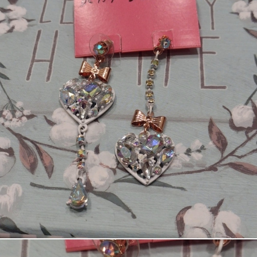 Iso the name of this collection and any pieces - Picture 2 of 2
